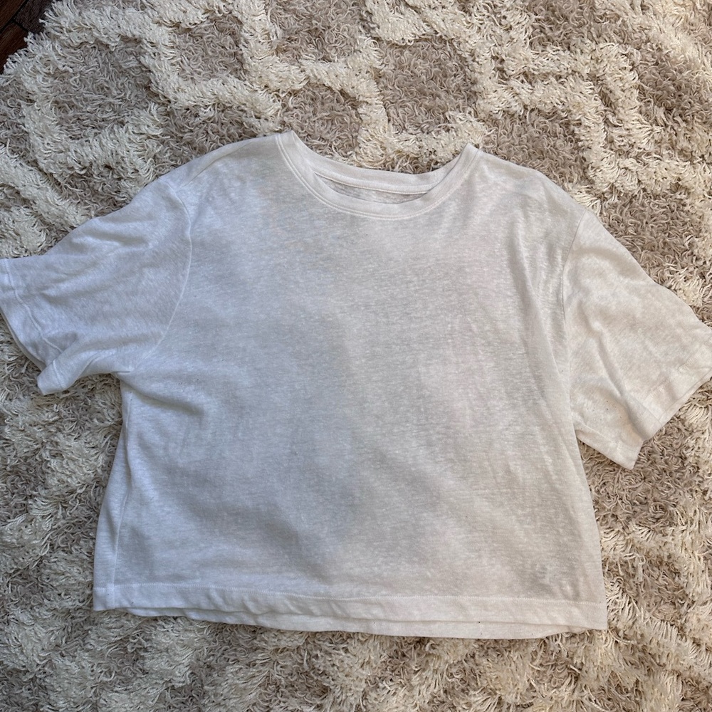 Women’s Universal Thread T-shirt